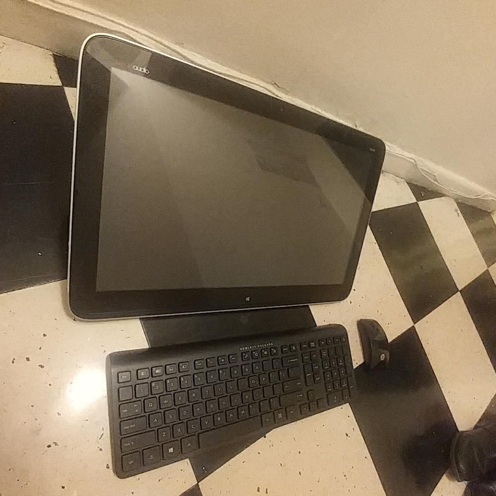 HP Rove beats audio desktop